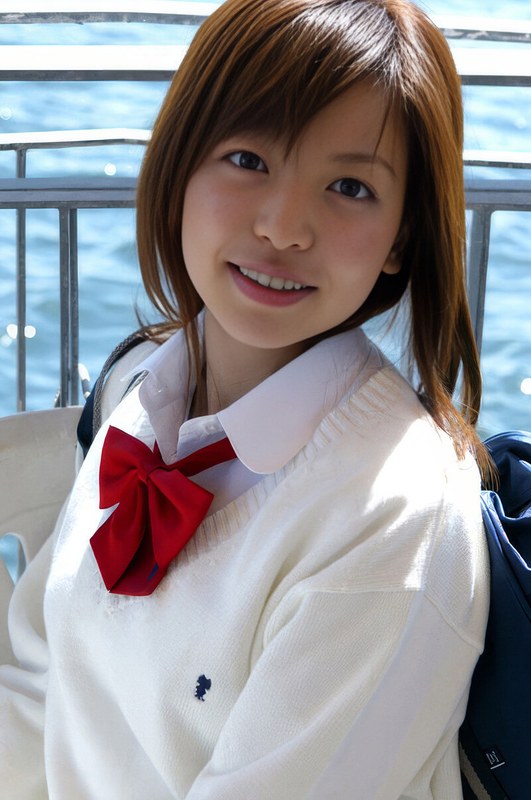 平成JKとオモチャプレイ。フェラでたっぷりご奉仕もさせます！